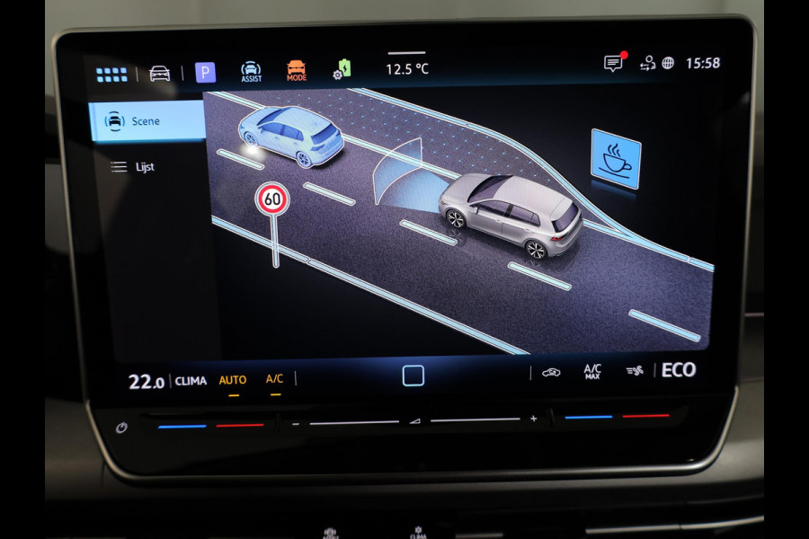 Volkswagen Golf 1.5 eHybrid Life Edition 204 pk Automaat (DSG) | Verlengde garantie | Navigatie via App | Parkeersensoren (Park assist) | Achteruitrijcamera |