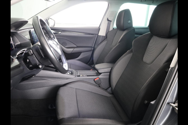 Škoda Octavia Combi 1.4 TSI iV PHEV Business Edition 204 pk Automaat (DSG) | Verlengde garantie | Navigatie | Parkeersensoren | Adaptieve cruise control | Stoelverwarming |