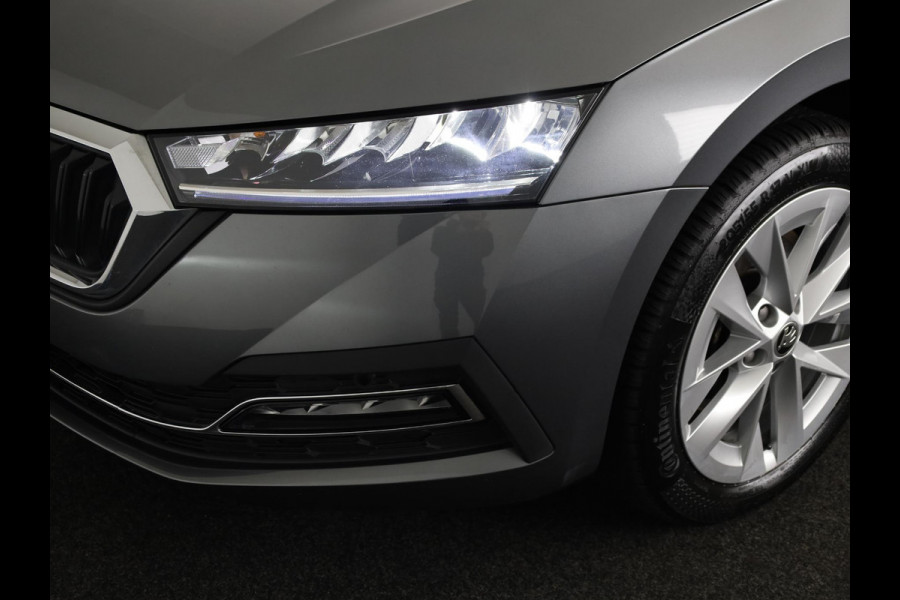 Škoda Octavia Combi 1.4 TSI iV PHEV Business Edition 204 pk Automaat (DSG) | Verlengde garantie | Navigatie | Parkeersensoren | Adaptieve cruise control | Stoelverwarming |