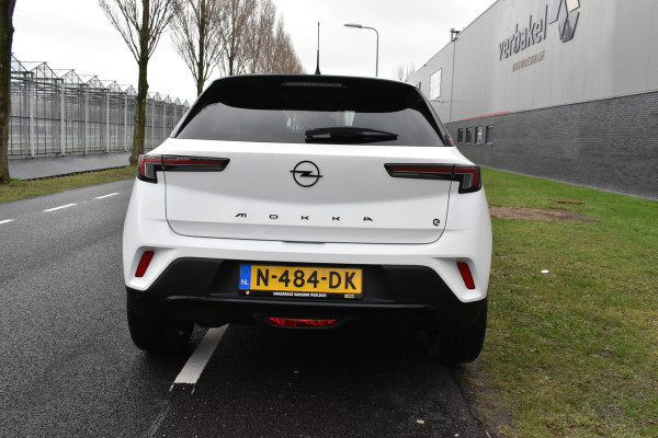 Opel Mokka-e GS Line 50-kWh 11kw bl. Leer 1e eigenaar Nederlandse auto 2-Tone Keyless