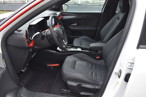 Opel Mokka-e GS Line 50-kWh 11kw bl. Leer 1e eigenaar Nederlandse auto 2-Tone Keyless