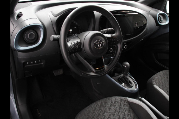 Toyota Aygo X 1.0 VVT-i S-CVT Automaat Trend | Navigatie | Apple Carplay/Android Auto | Climate Control | Cruise Control Adaptive | 17"Lichtmetalen velgen | Camera