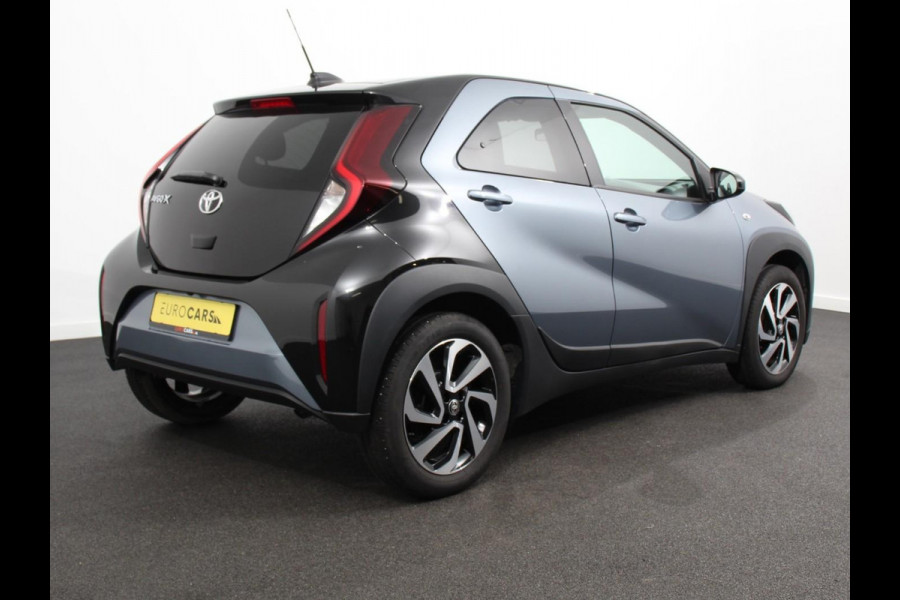 Toyota Aygo X 1.0 VVT-i S-CVT Automaat Trend | Navigatie | Apple Carplay/Android Auto | Climate Control | Cruise Control Adaptive | 17"Lichtmetalen velgen | Camera
