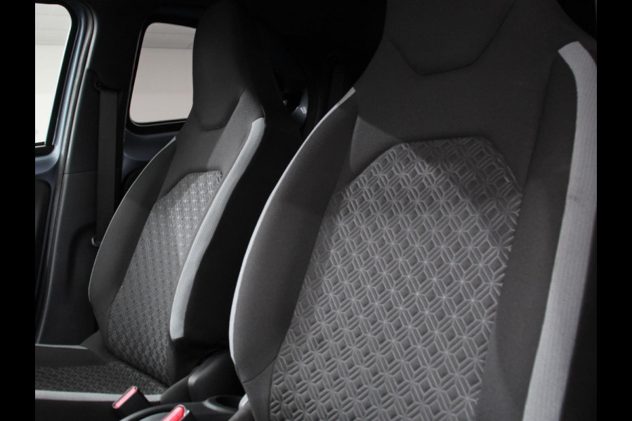 Toyota Aygo X 1.0 VVT-i S-CVT Automaat Trend | Navigatie | Apple Carplay/Android Auto | Climate Control | Cruise Control Adaptive | 17"Lichtmetalen velgen | Camera