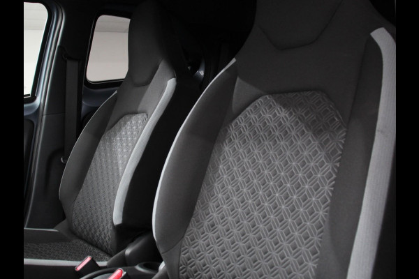 Toyota Aygo X 1.0 VVT-i S-CVT Automaat Trend | Navigatie | Apple Carplay/Android Auto | Climate Control | Cruise Control Adaptive | 17"Lichtmetalen velgen | Camera