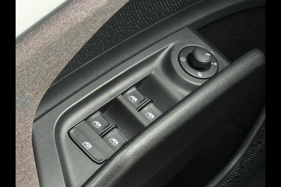 Škoda ENYAQ iV 80, achteruitrijcamera, 1/2 lederen sportinterieur, adaptief cruise, stoelverwarming, 1 e eigenaar, NL auto met nap