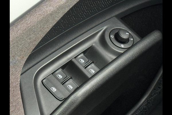 Škoda ENYAQ iV 80, achteruitrijcamera, 1/2 lederen sportinterieur, adaptief cruise, stoelverwarming, 1 e eigenaar, NL auto met nap