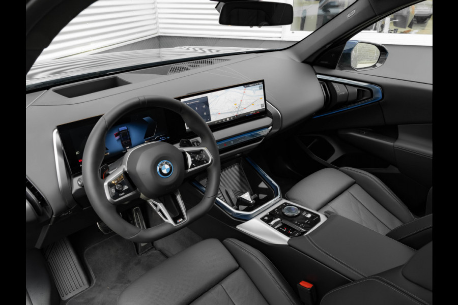 BMW X3 30e xDrive - M-Sport Pro - Pano - Trekhaak - ACC - Head-Up