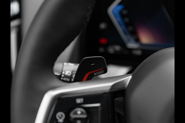 BMW X3 30e xDrive - M-Sport Pro - Pano - Trekhaak - ACC - Head-Up