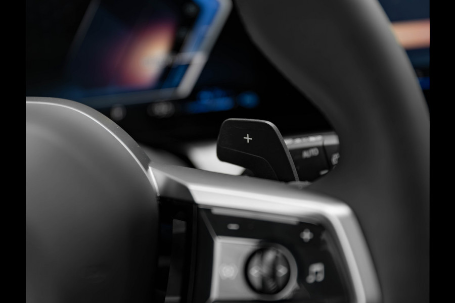 BMW X3 30e xDrive - M-Sport Pro - Pano - Trekhaak - ACC - Head-Up