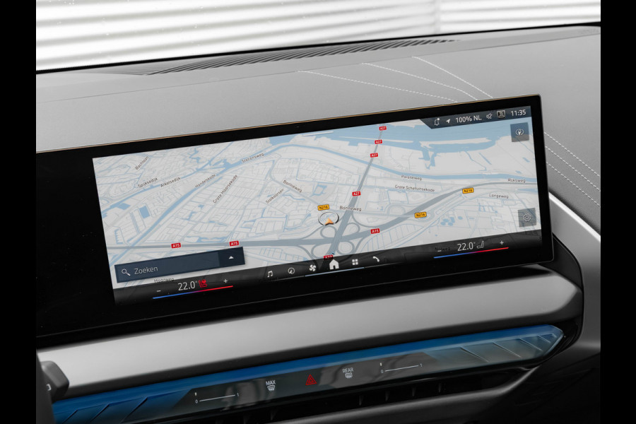 BMW X3 30e xDrive - M-Sport Pro - Pano - Trekhaak - ACC - Head-Up