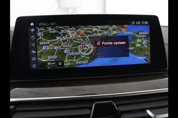 BMW 5 Serie 520i High Executive | Luxury Line | Nappaleder | Stoelverwarming | Camera | Sfeerverlichting | 19'' | Full LED | Navigatie | Park Assist | Cruise control | Bluetooth | Climate control