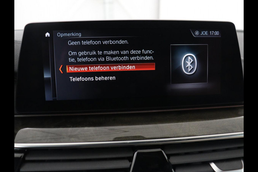 BMW 5 Serie 520i High Executive | Luxury Line | Nappaleder | Stoelverwarming | Camera | Sfeerverlichting | 19'' | Full LED | Navigatie | Park Assist | Cruise control | Bluetooth | Climate control