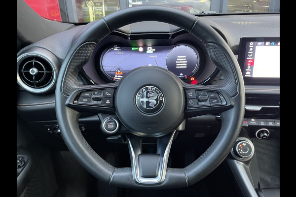 Alfa Romeo Tonale 1.3T PHEV Ti | Camera | Apple/android CarPlay