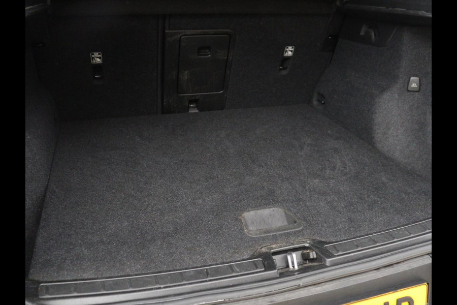 Volvo XC40 1.5 T5 Recharge Inscription | Panoramadak | Leder | 360 Camera | Stoelverwarming | Adaptive cruise | Carplay | Harman/Kardon | Achterbankverwarming |