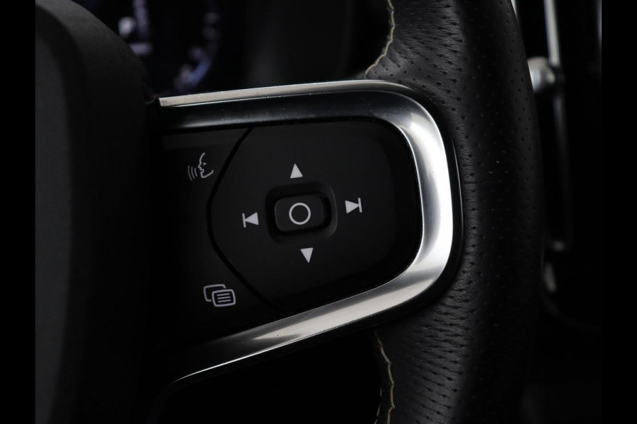 Volvo XC40 1.5 T5 Recharge Inscription | Panoramadak | Leder | 360 Camera | Stoelverwarming | Adaptive cruise | Carplay | Harman/Kardon | Achterbankverwarming |