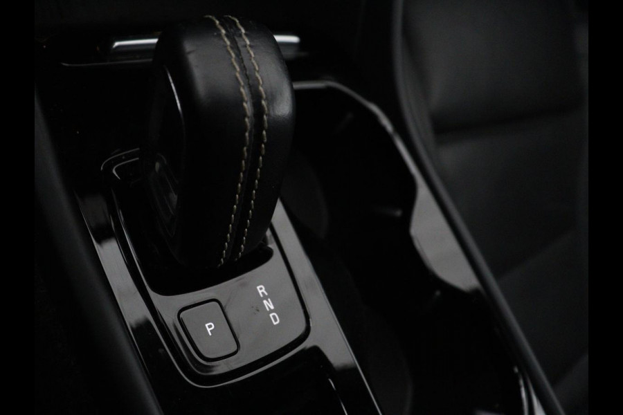 Volvo XC40 1.5 T5 Recharge Inscription | Panoramadak | Leder | 360 Camera | Stoelverwarming | Adaptive cruise | Carplay | Harman/Kardon | Achterbankverwarming |