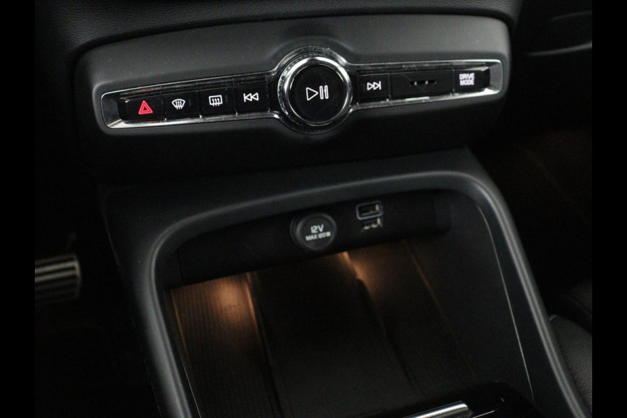 Volvo XC40 1.5 T5 Recharge Inscription | Panoramadak | Leder | 360 Camera | Stoelverwarming | Adaptive cruise | Carplay | Harman/Kardon | Achterbankverwarming |