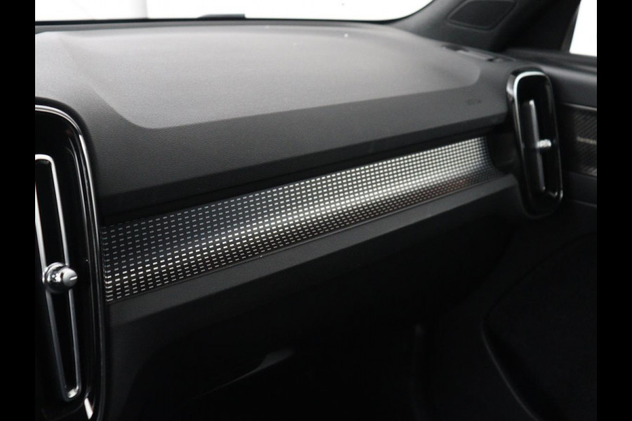 Volvo XC40 1.5 T5 Recharge Inscription | Panoramadak | Leder | 360 Camera | Stoelverwarming | Adaptive cruise | Carplay | Harman/Kardon | Achterbankverwarming |