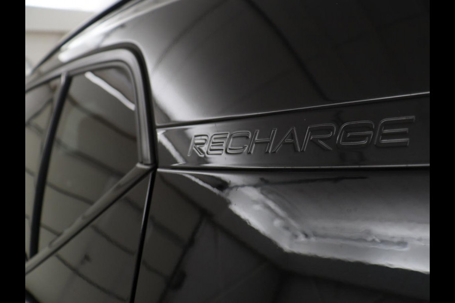 Volvo XC40 1.5 T5 Recharge Inscription | Panoramadak | Leder | 360 Camera | Stoelverwarming | Adaptive cruise | Carplay | Harman/Kardon | Achterbankverwarming |