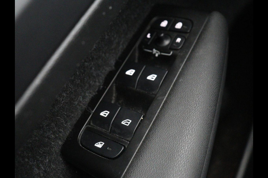 Volvo XC40 1.5 T5 Recharge Inscription | Panoramadak | Leder | 360 Camera | Stoelverwarming | Adaptive cruise | Carplay | Harman/Kardon | Achterbankverwarming |