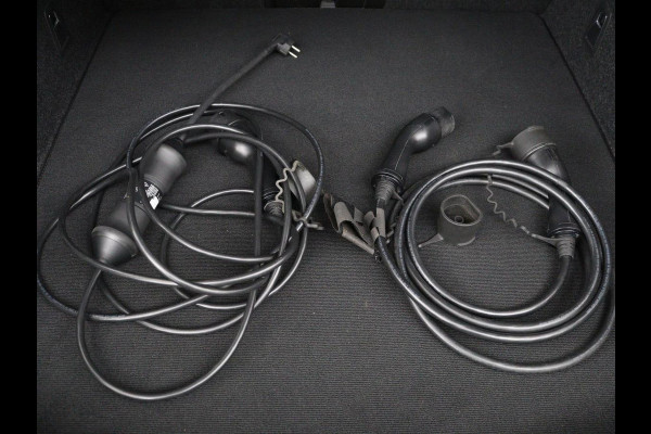 Polestar 2 Long Range Dual Motor Launch Edition 78kWh | SOH 92% |  Panoramadak | Trekhaak | 360 Camera | Achterbankverwarming | Adaptive cruise | Carplay | Camera | Stoelverwarming | Keyless