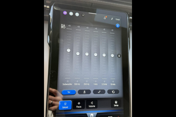 Ford Capri Premium Extended Range RWD 77 kWh | 285pk Ford Voorraad | Elektrische Wegklapbare Trekhaak | Driver Assistance Pack | Frozen White