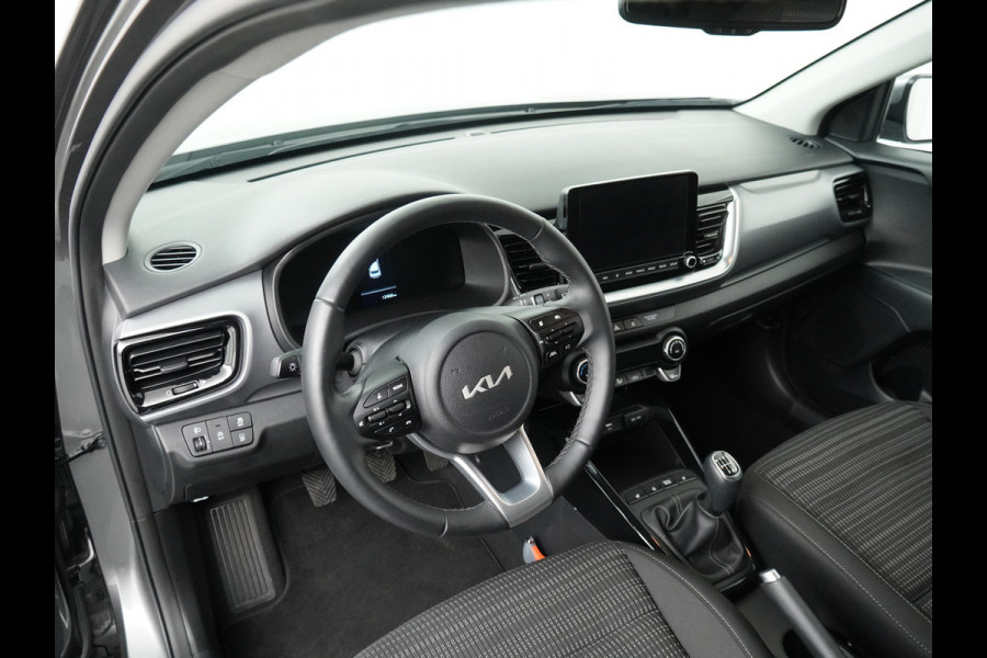 Kia Stonic 1.0 T-GDi MHEV DynamicPlusLine - Apple/Android Carplay - Navigatie - Cruise Control - Stoel/Stuurverwarming - Lichtmetalen Velgen - Fabrieksgarantie Tot 2032