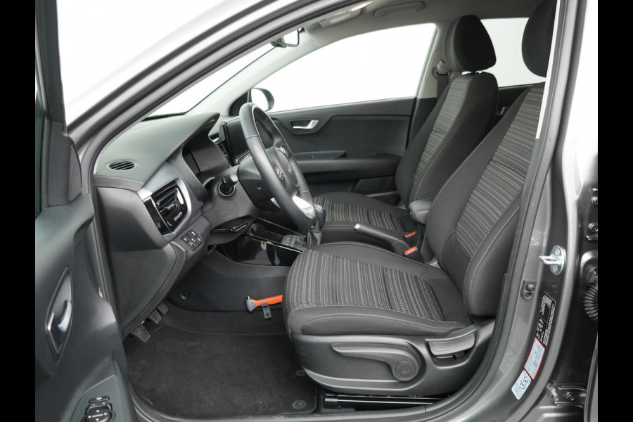 Kia Stonic 1.0 T-GDi MHEV DynamicPlusLine - Apple/Android Carplay - Navigatie - Cruise Control - Stoel/Stuurverwarming - Lichtmetalen Velgen - Fabrieksgarantie Tot 2032