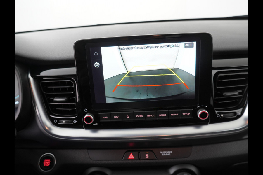 Kia Stonic 1.0 T-GDi MHEV DynamicPlusLine - Apple/Android Carplay - Navigatie - Cruise Control - Stoel/Stuurverwarming - Lichtmetalen Velgen - Fabrieksgarantie Tot 2032