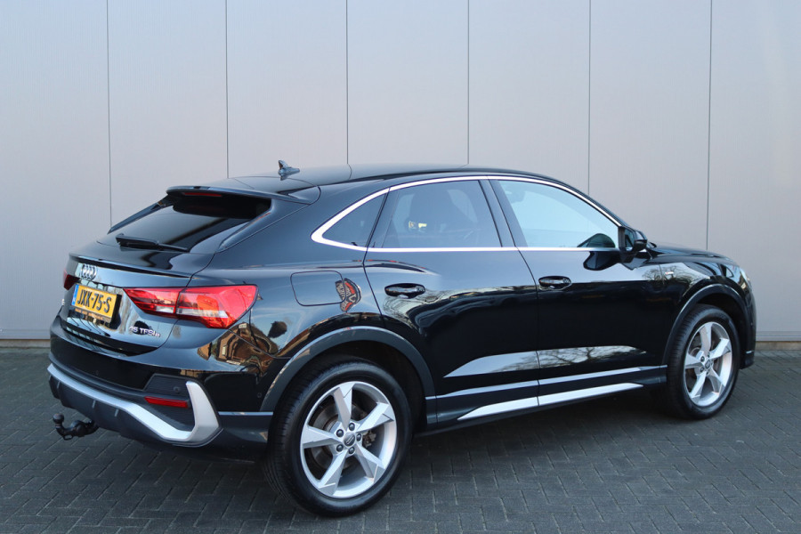 Audi Q3 Sportback 45 TFSI e PHEV Automaat S-Line/Navigatie/Elektr.-trekhaak/Stoelverwarming/19-Inch/Keyfree