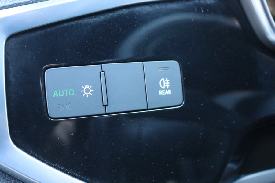 Audi Q3 Sportback 45 TFSI e PHEV Automaat S-Line/Navigatie/Elektr.-trekhaak/Stoelverwarming/19-Inch/Keyfree