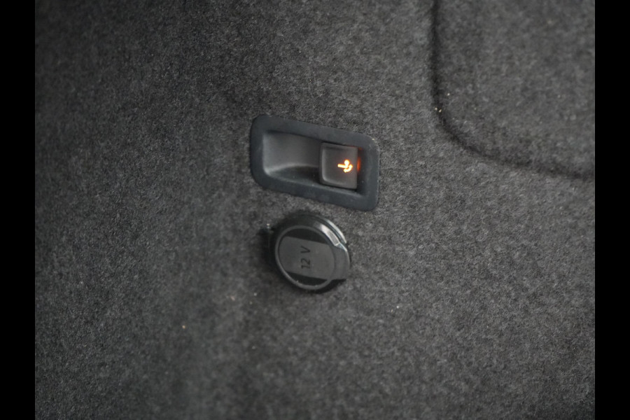 Seat Tarraco 1.4 TSI e-Hybrid FR Plug In Hybrid 245pk Dealer O.H. PHEV | Trekhaak Af Fabriek | Adaptive Cruise | 360 Camera | Alcantara Sportstoelen Memory & Verwarmd | Sfeerverlichting | Stuur Verwarmd | Keyless | Apple Carplay | Navigatie | DAB |