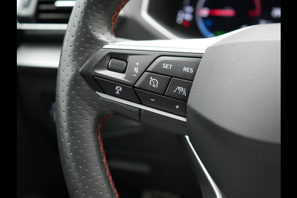 Seat Tarraco 1.4 TSI e-Hybrid FR Plug In Hybrid 245pk Dealer O.H. PHEV | Trekhaak Af Fabriek | Adaptive Cruise | 360 Camera | Alcantara Sportstoelen Memory & Verwarmd | Sfeerverlichting | Stuur Verwarmd | Keyless | Apple Carplay | Navigatie | DAB |