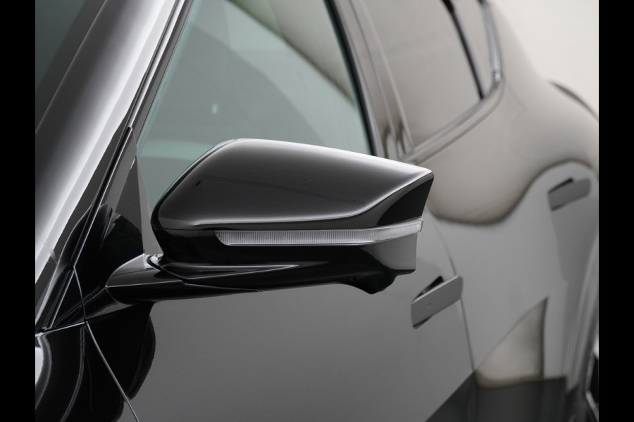 Kia Ev6 GT-Line 84 kWh - Navigatie - LED Koplampen - Stoelverkoeling - Climate Control - Adaptief Cruise Control - Lichtmetalen Velgen - Fabrieksgarantie Tot 2031