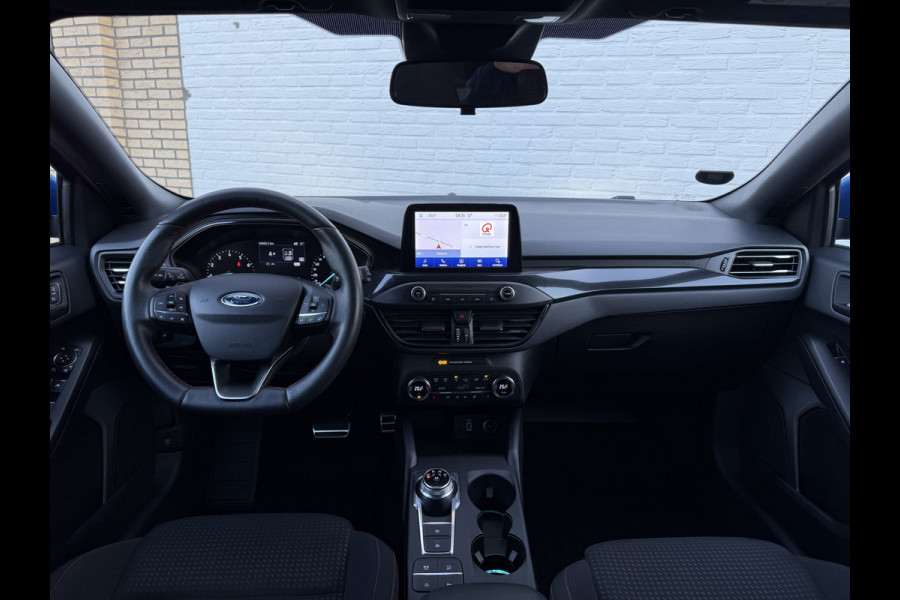 Ford FOCUS Wagon 1.5 EcoBoost ST Line Business | Trekhaak | CarPlay | Camera | Winter-Pakket
