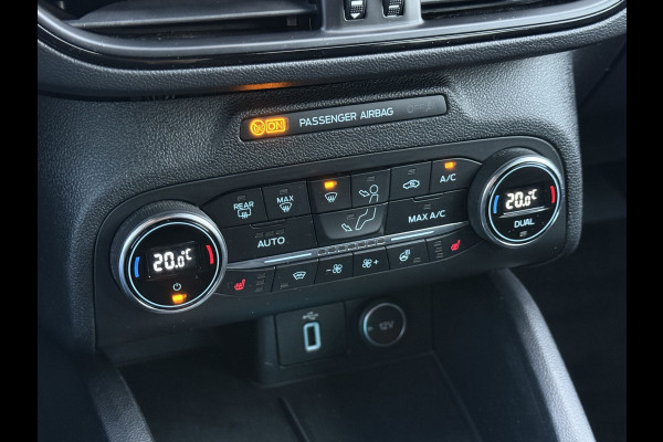 Ford FOCUS Wagon 1.5 EcoBoost ST Line Business | Trekhaak | CarPlay | Camera | Winter-Pakket