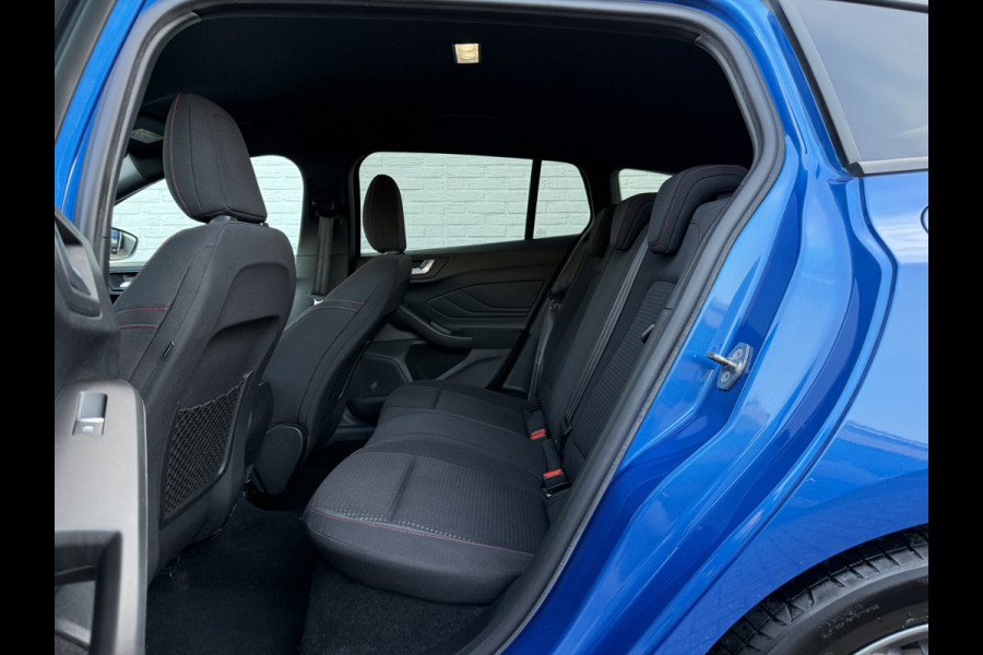 Ford FOCUS Wagon 1.5 EcoBoost ST Line Business | Trekhaak | CarPlay | Camera | Winter-Pakket