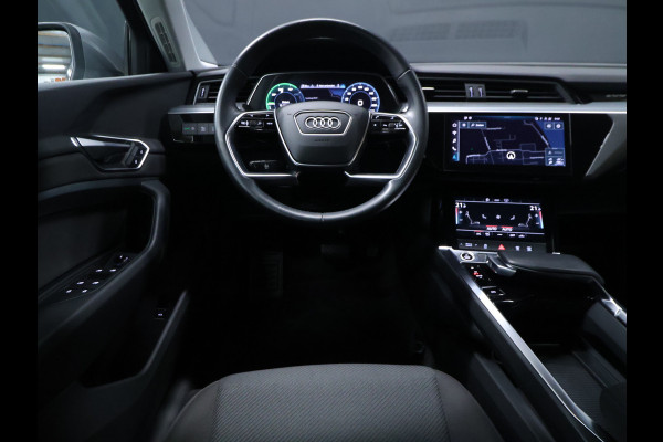 Audi e-tron 55 quattro edition 95 kWh Sport [LUCHTVERING, BLUETOOTH TELEFOON, PDC V+A, CRUISE CONTROL, CLIMATE CONTROL, LANE ASSIST, ELEKTRISCHE ACHTERKLEP, LED KOPLAMPEN, NIEUWSTAAT]