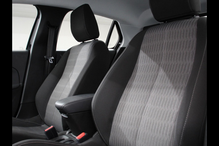 Opel Corsa 1.2 100pk Turbo Edition Navigatie Apple Carplay/Android Auto Airco Dab Cruise Control