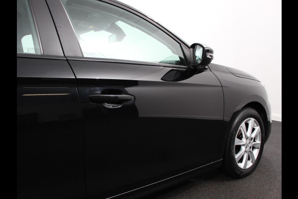 Opel Corsa 1.2 100pk Turbo Edition Navigatie Apple Carplay/Android Auto Airco Dab Cruise Control
