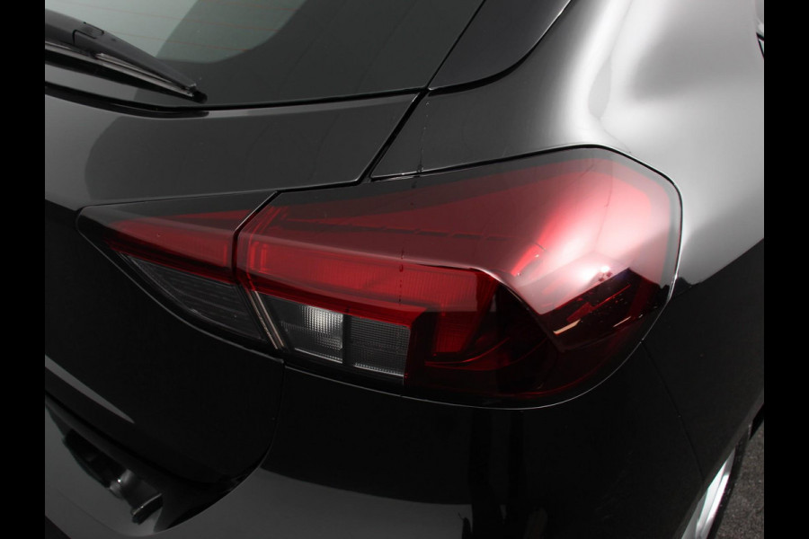 Opel Corsa 1.2 100pk Turbo Edition Navigatie Apple Carplay/Android Auto Airco Dab Cruise Control