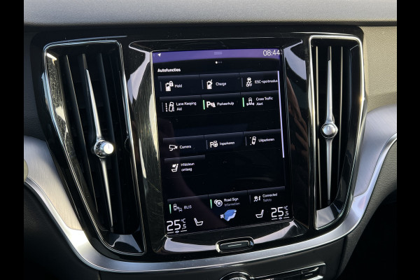 Volvo V60 2.0 T6 Recharge AWD Inscription Expression | Trekhaak | Pilot Assist | Pano | Harman Kardon