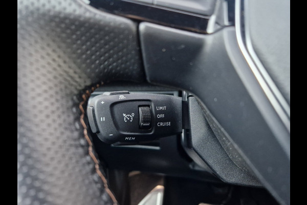 Peugeot 5008 1.2 EAT8 130Pk GT- Line /1e eigenaar /Stoelverwarming /7 Persoons