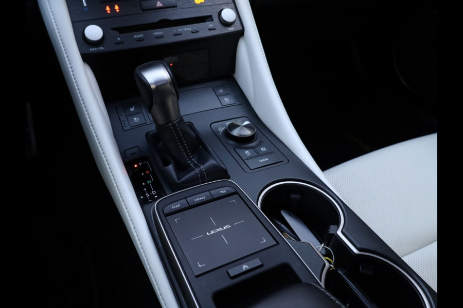 Lexus RC 300h F Sport Premium | Mark Levinson | Stoelventilatie | Schuifd
