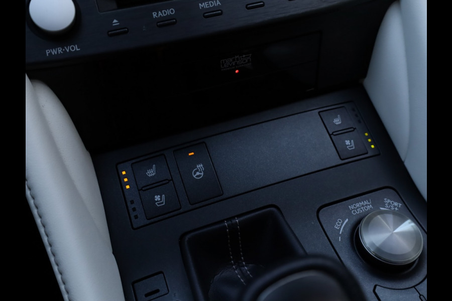 Lexus RC 300h F Sport Premium | Mark Levinson | Stoelventilatie | Schuifd