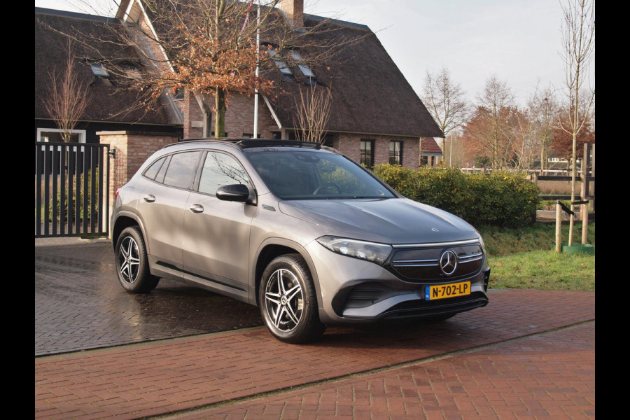 Mercedes-Benz EQA 250 Business Solution AMG 67 kWh | SOH 98% | Panoramadak | Head-Up Display | 360 Camera | Sfeerverlichting | Burmester | NL-Auto |