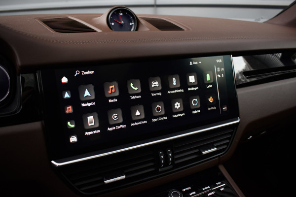 Porsche Cayenne Coupé 3.0 E-Hybrid 462pk Platinum Edition SportDesign | Pano | ACC | Trekhaak | 22'' Wielen | Bose | Achterasbesturing | Stoelventilatie | Sportuitlaat |