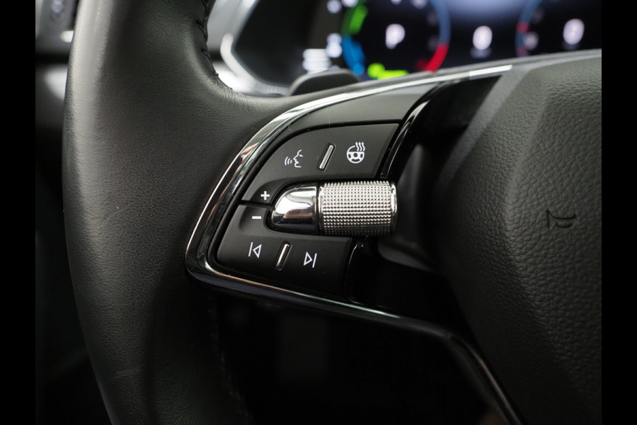 Škoda Superb Combi 1.4 TSI iV 218PK Style | Trekhaak | Adaptive Cruise | Virtual | Stoelverwarming | DAB | PDC | Carplay