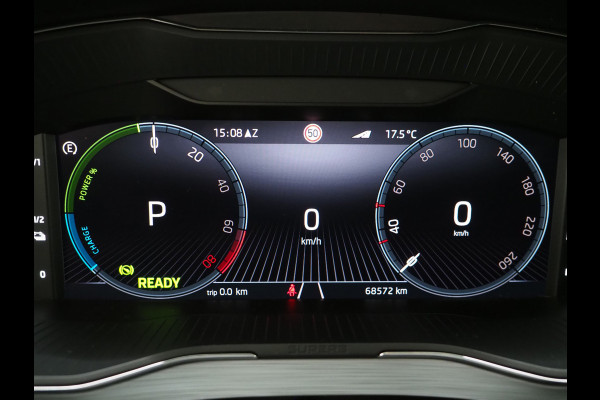 Škoda Superb Combi 1.4 TSI iV 218PK Style | Trekhaak | Adaptive Cruise | Virtual | Stoelverwarming | DAB | PDC | Carplay